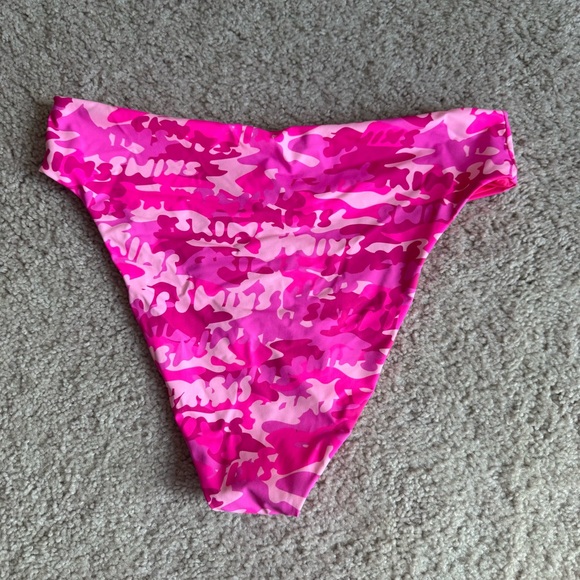 NWT Skims Pink Logo Camo Bikini Mid Waist Bottoms Large - Picture 5 of 6